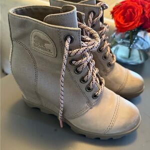 Sorel Tan Lace Up Boots with Wedge Heel